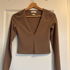 Aritzia Babaton V-Neck Long Sleeve Top S